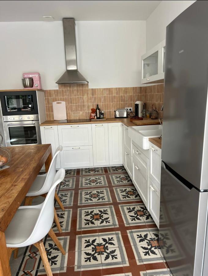 Casa Andrea Appartement Tout A Pied Avec Grand Jardin Санарі-сюр-Мер Екстер'єр фото