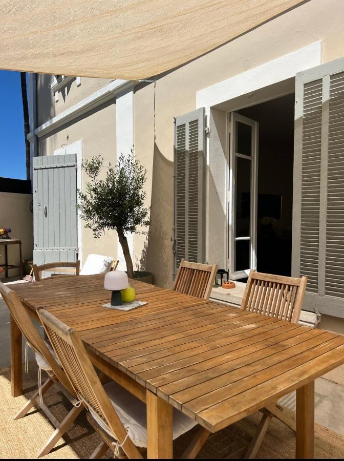 Casa Andrea Appartement Tout A Pied Avec Grand Jardin Санарі-сюр-Мер Екстер'єр фото