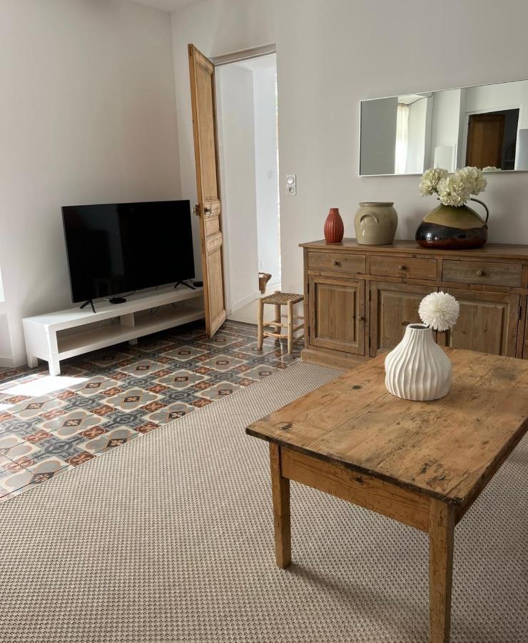 Casa Andrea Appartement Tout A Pied Avec Grand Jardin Санарі-сюр-Мер Екстер'єр фото
