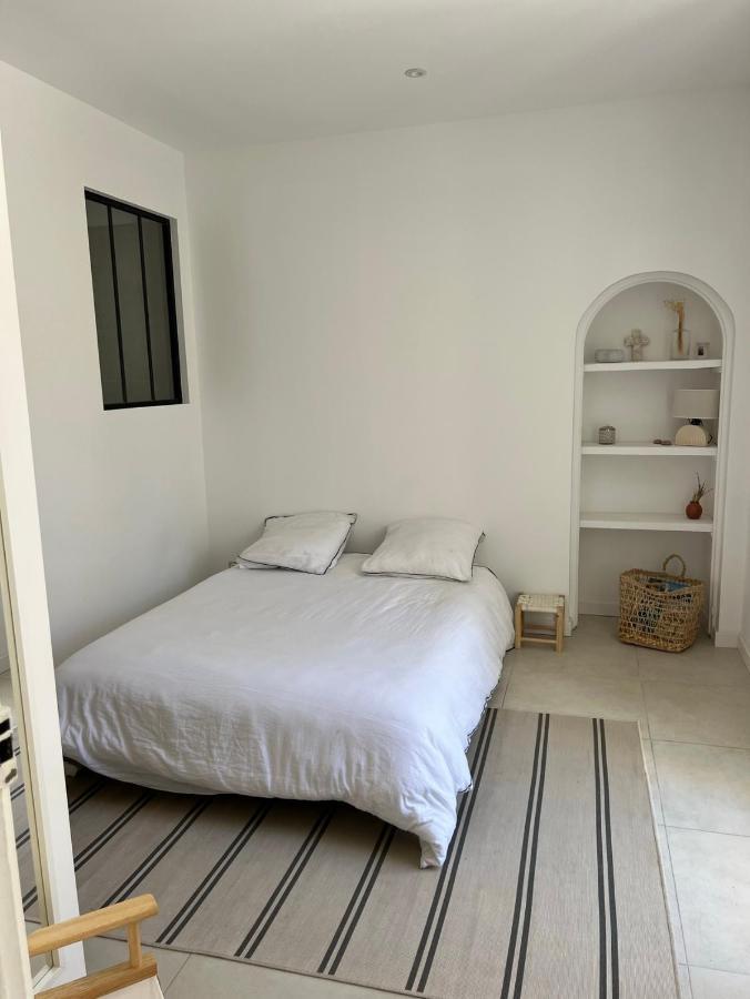 Casa Andrea Appartement Tout A Pied Avec Grand Jardin Санарі-сюр-Мер Екстер'єр фото