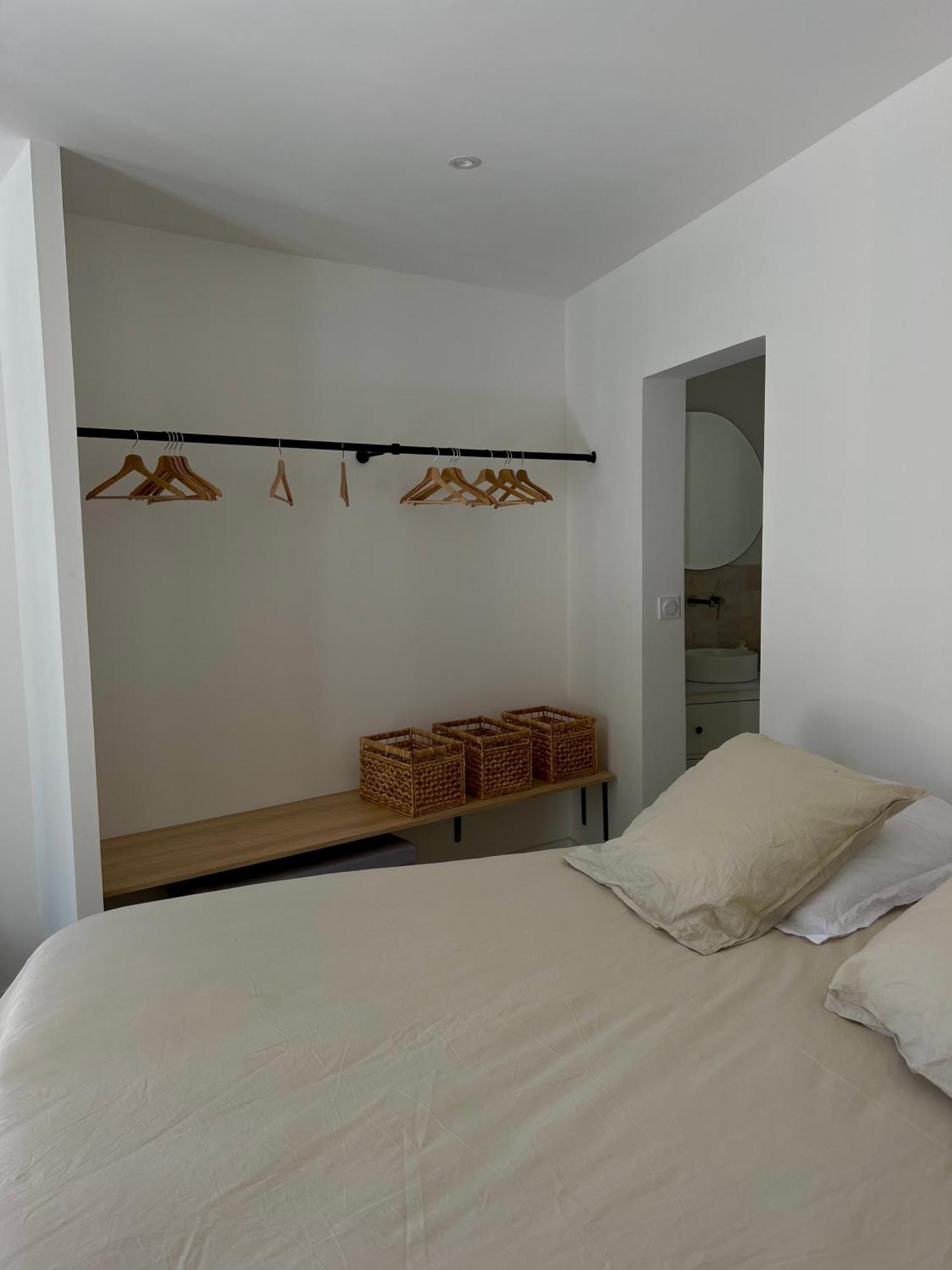 Casa Andrea Appartement Tout A Pied Avec Grand Jardin Санарі-сюр-Мер Екстер'єр фото