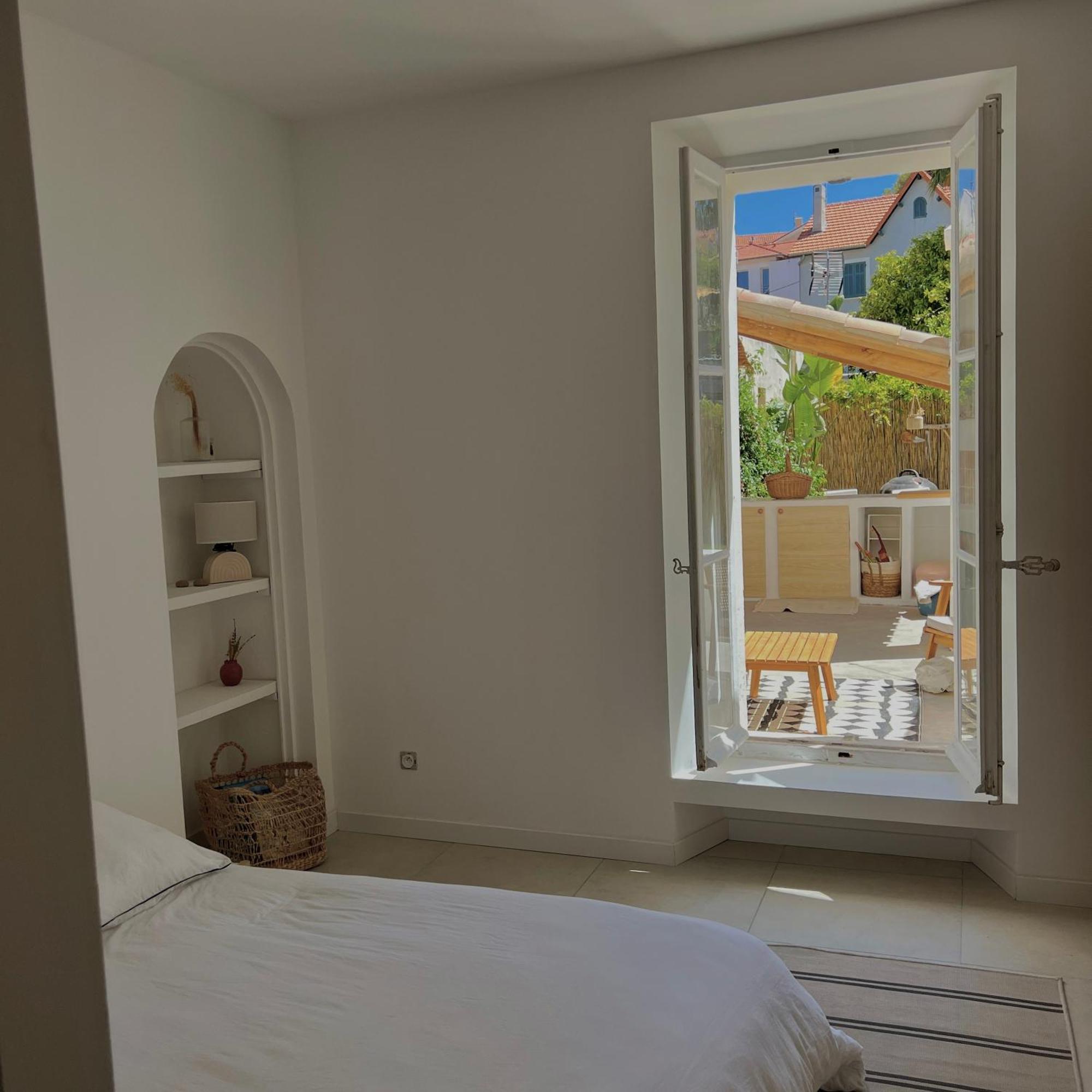 Casa Andrea Appartement Tout A Pied Avec Grand Jardin Санарі-сюр-Мер Екстер'єр фото