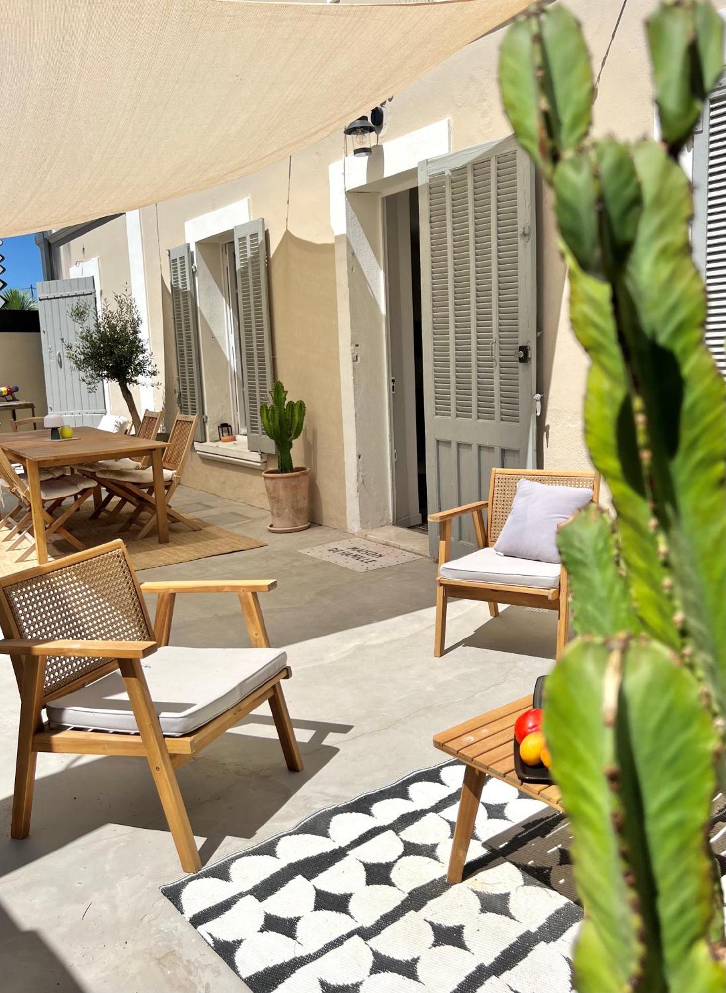 Casa Andrea Appartement Tout A Pied Avec Grand Jardin Санарі-сюр-Мер Екстер'єр фото